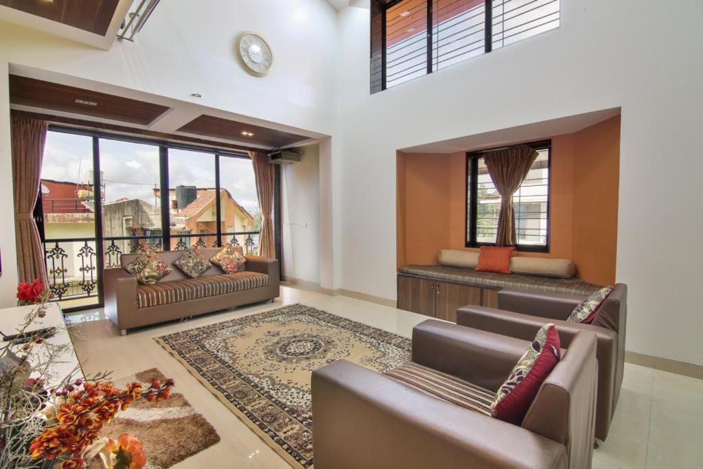 Titan Villa Панчгани Экстерьер фото